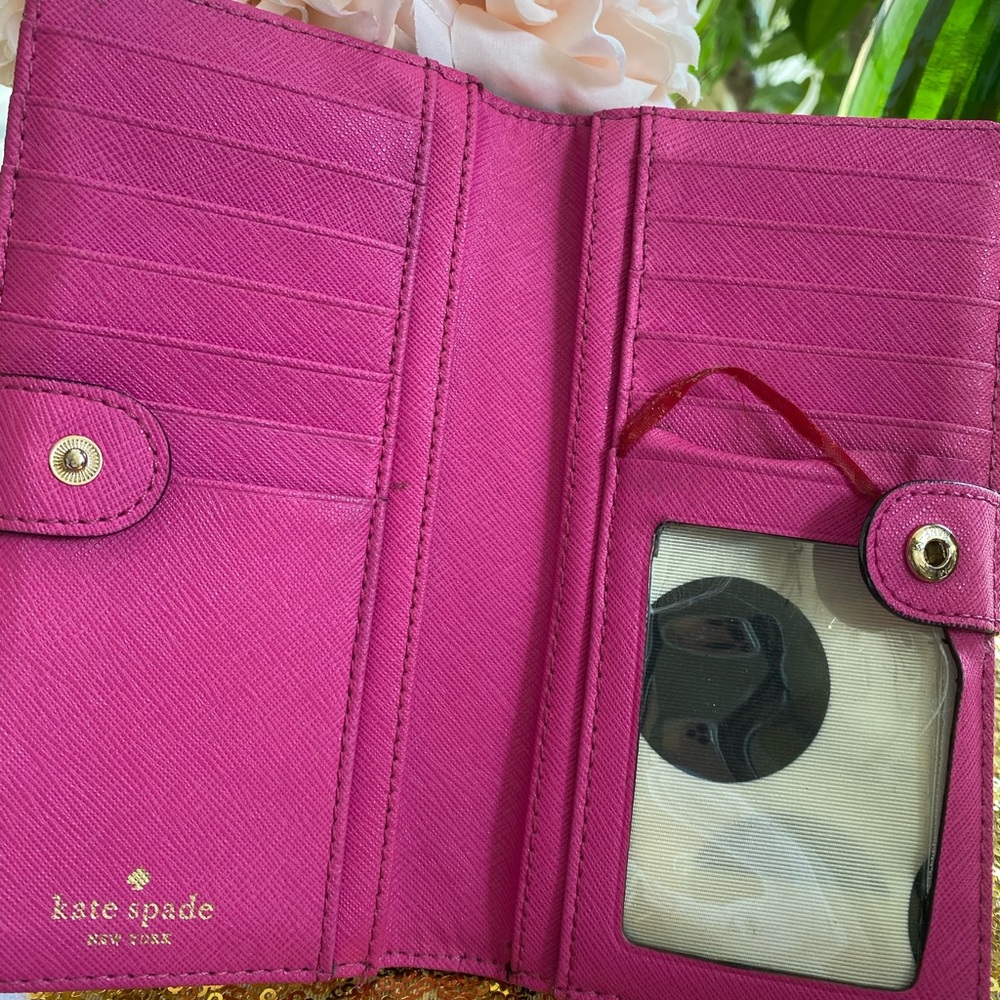 Kate Spade Wallet - Picture 4 of 7